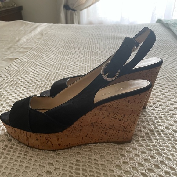 Platform Sandals - Picture 2 of 3